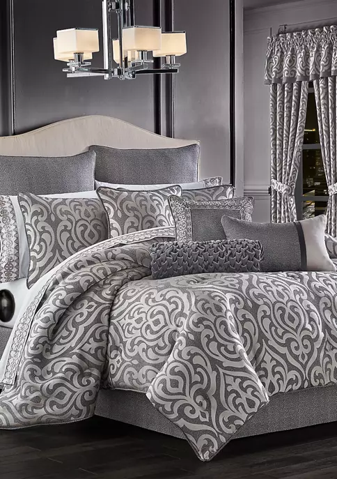 J. Queen New York Tribeca 4 Piece Comforter Set 3 J. Queen New York Tribeca 4 Piece Comforter Set