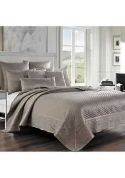 J. Queen New York LYNDON FULL/QUEEN COVERLET 13 J. Queen New York LYNDON FULL/QUEEN COVERLET -J. Queen New York Belk 898